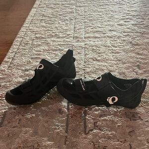 Pearl Izumi Black Cycling Shoes